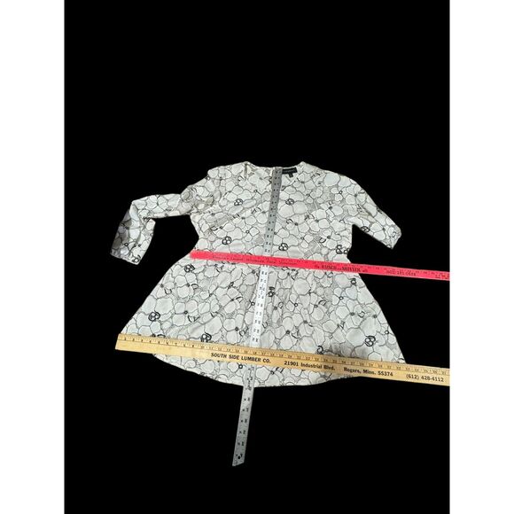 Lane Bryant 2021 Black & WHite Lace Floral Blouse, SIZE 16 - Picture 4 of 9